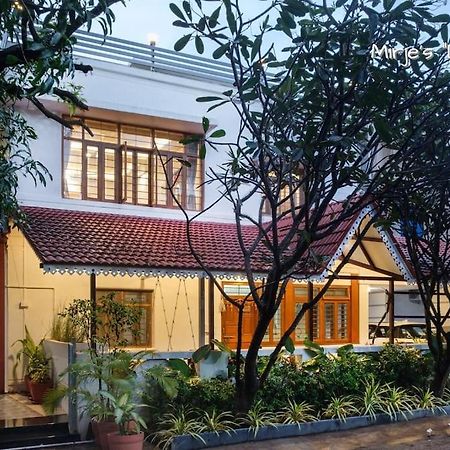 Mirje'S Deck - Homestay - Family Rooms Колхапур Экстерьер фото