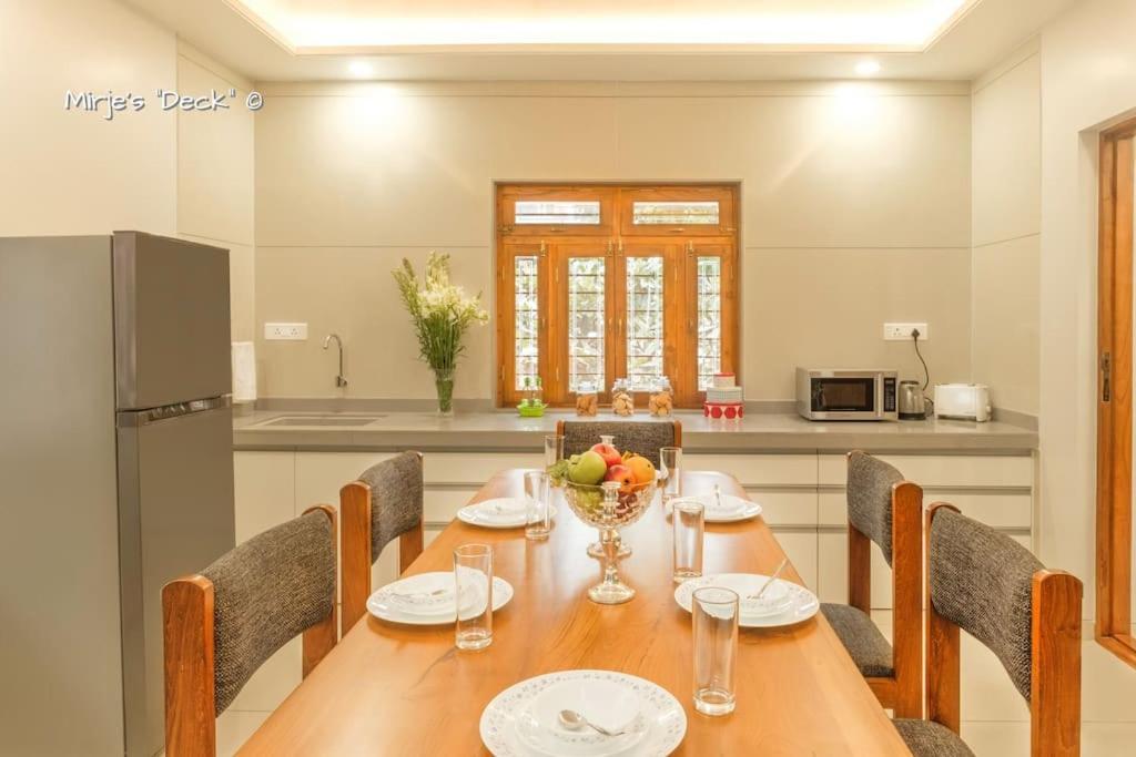 Mirje'S Deck - Homestay - Family Rooms Колхапур Экстерьер фото