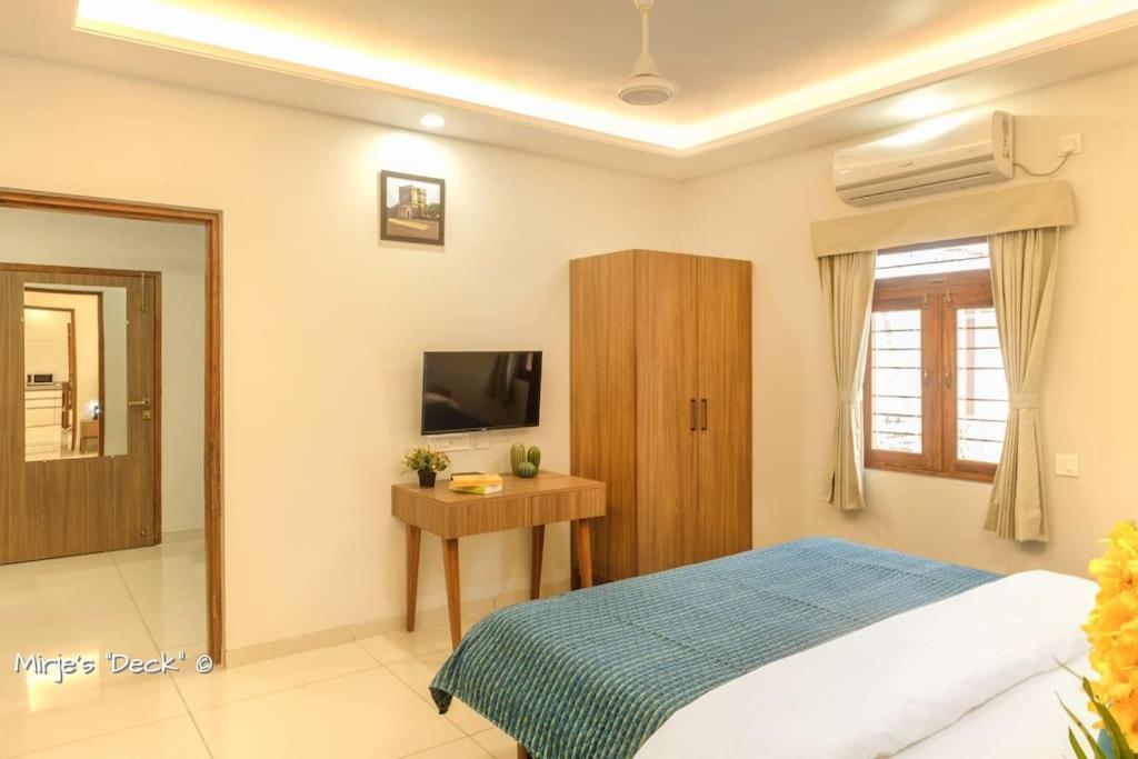 Mirje'S Deck - Homestay - Family Rooms Колхапур Экстерьер фото