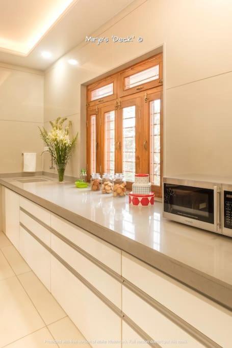 Mirje'S Deck - Homestay - Family Rooms Колхапур Экстерьер фото